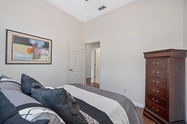 9448 Plainoak Way, Elk Grove, CA 95758