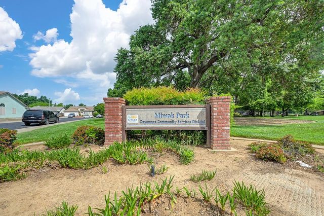 9448 Plainoak Way, Elk Grove, CA 95758