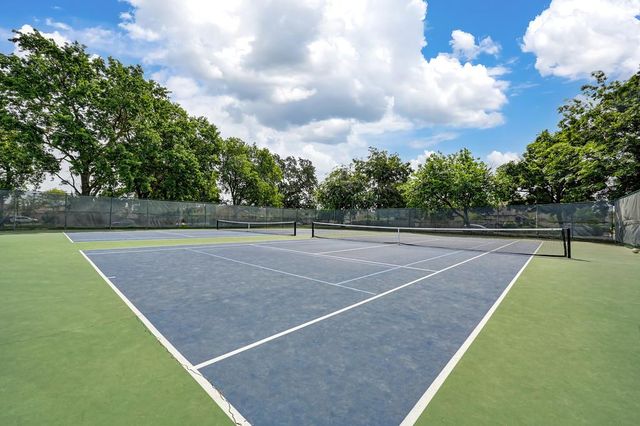 9448 Plainoak Way, Elk Grove, CA 95758