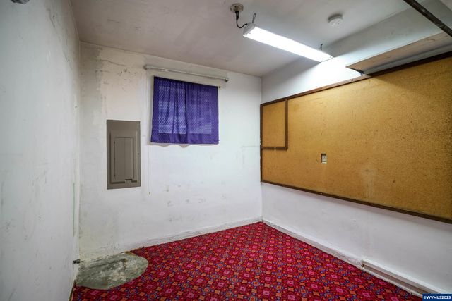 2470 Alameda St NE, Salem, OR 97301