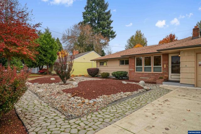 2470 Alameda St NE, Salem, OR 97301