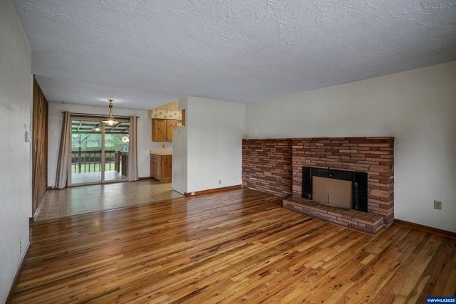 2470 Alameda St NE, Salem, OR 97301