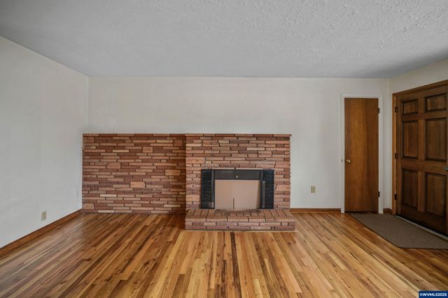 2470 Alameda St NE, Salem, OR 97301