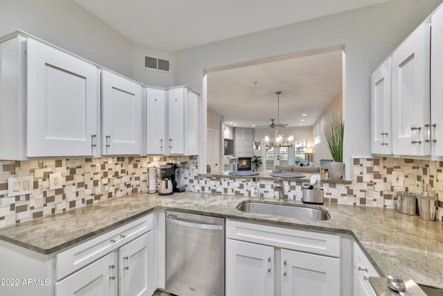 7021 E EARLL Drive 103, Scottsdale, AZ 85251