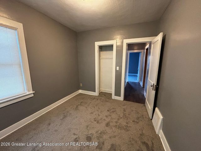 531 S Hayford Avenue, Lansing, MI 48912