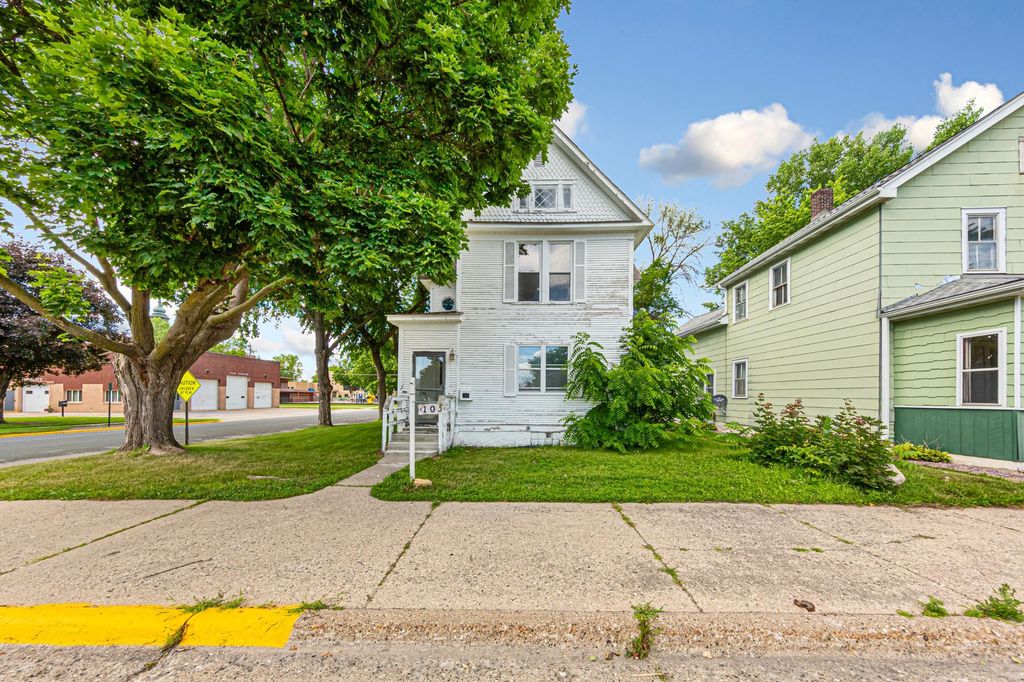 105 Ash Avenue SW, Montgomery, MN 56069 — photo 3
