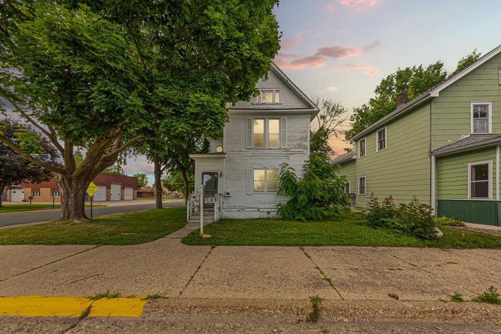 105 Ash Avenue SW, Montgomery, MN 56069 — photo 4