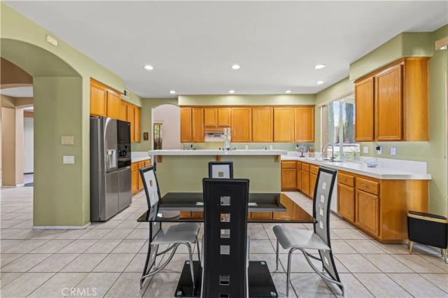 3802 Vitrina Ln, Palmdale, CA 93551