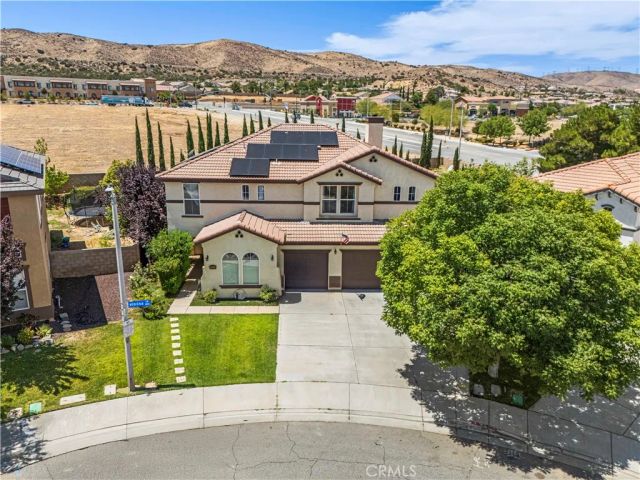 3802 Vitrina Ln, Palmdale, CA 93551