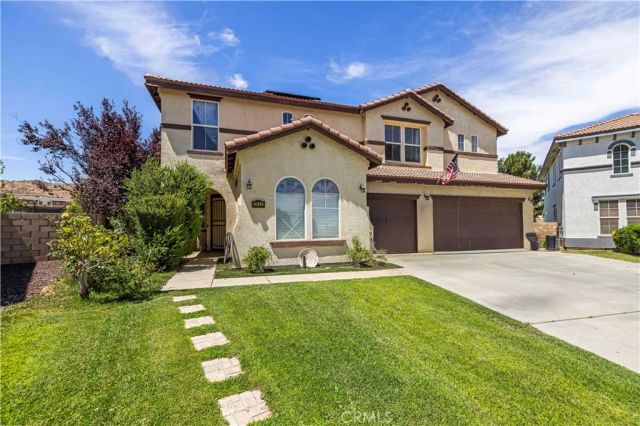 3802 Vitrina Ln, Palmdale, CA 93551