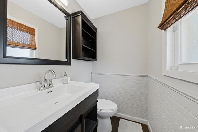 16327 Olcott Avenue, Tinley Park, IL 60477