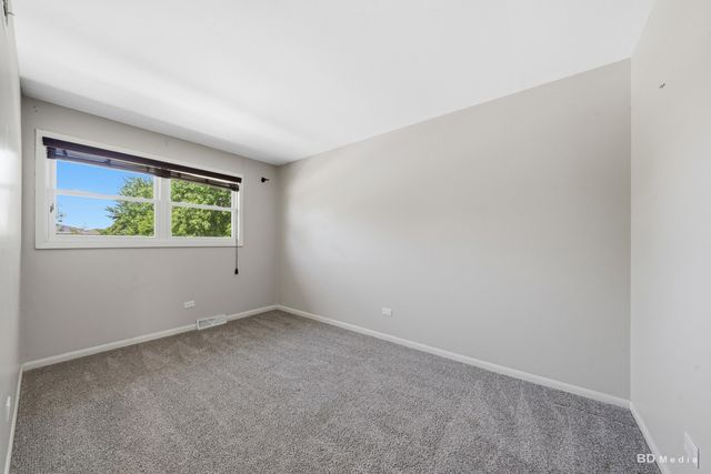 16327 Olcott Avenue, Tinley Park, IL 60477