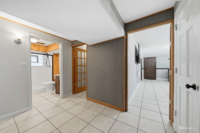 16327 Olcott Avenue, Tinley Park, IL 60477