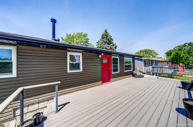 16327 Olcott Avenue, Tinley Park, IL 60477