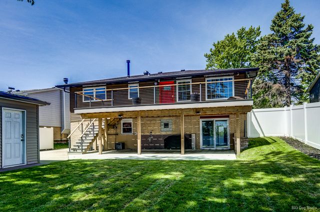 16327 Olcott Avenue, Tinley Park, IL 60477