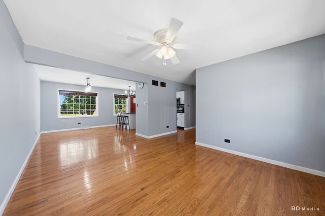 16327 Olcott Avenue, Tinley Park, IL 60477