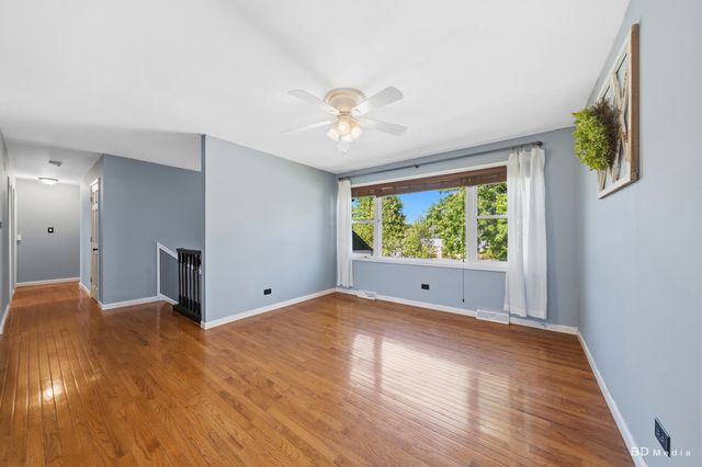 16327 Olcott Avenue, Tinley Park, IL 60477