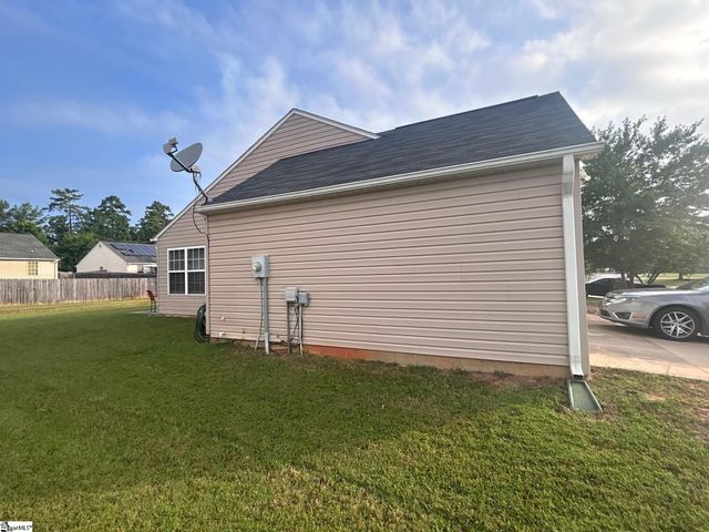 106 Parkgate Court, Simpsonville, SC 29680