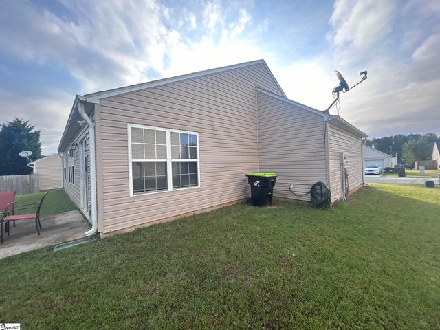 106 Parkgate Court, Simpsonville, SC 29680