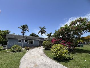 10460 SW 165TH Street SW, Miami, FL 33157