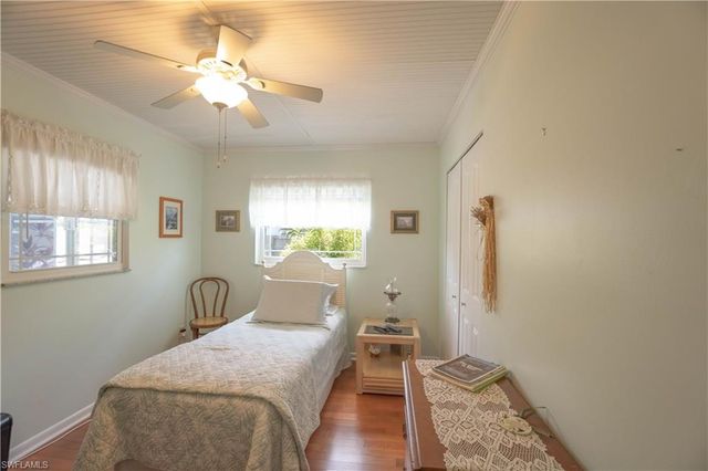 736 104th AVE N, Naples, FL 34108