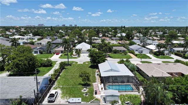 736 104th AVE N, Naples, FL 34108