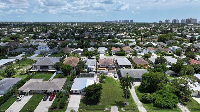 736 104th AVE N, Naples, FL 34108