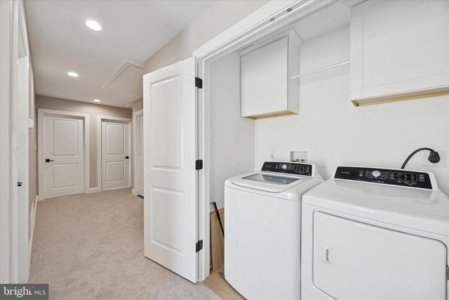 1002 11TH AVE, Folsom, PA 19033