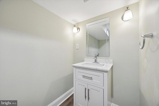 1002 11TH AVE, Folsom, PA 19033