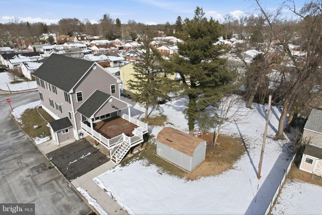 1002 11TH AVE, Folsom, PA 19033