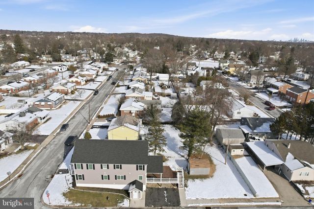 1002 11TH AVE, Folsom, PA 19033