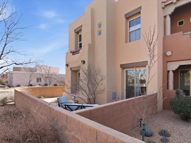 41 Victorio Peak, Santa Fe, NM 87508