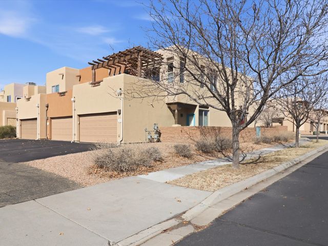 41 Victorio Peak, Santa Fe, NM 87508