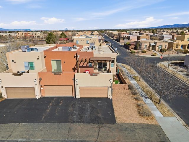 41 Victorio Peak, Santa Fe, NM 87508