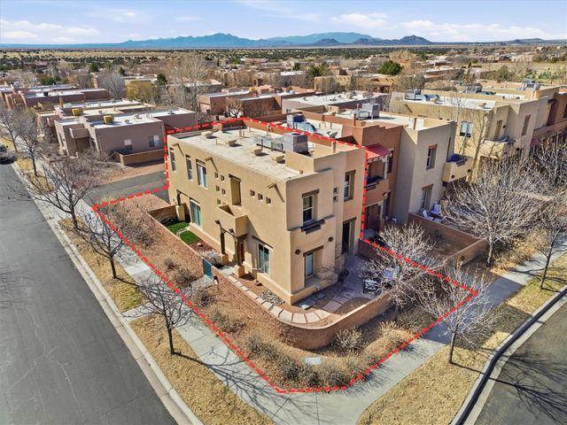 41 Victorio Peak, Santa Fe, NM 87508