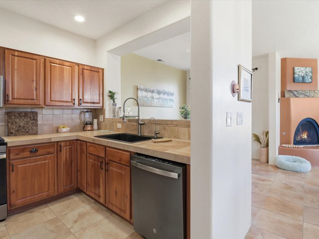 41 Victorio Peak, Santa Fe, NM 87508