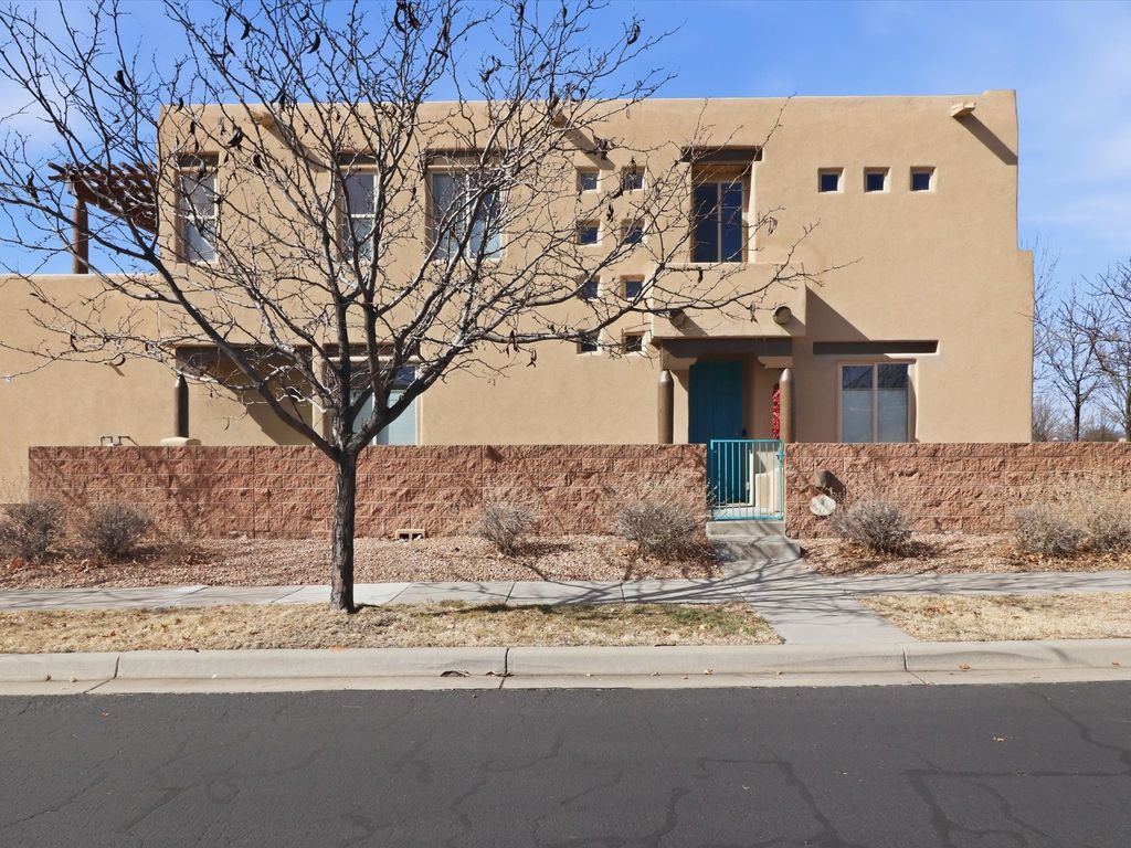 41 Victorio Peak, Santa Fe, NM 87508
