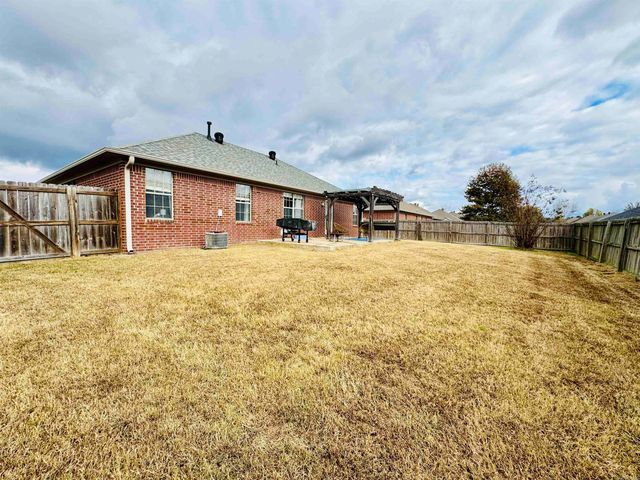 1605 Duke Street, Conway, AR 72032