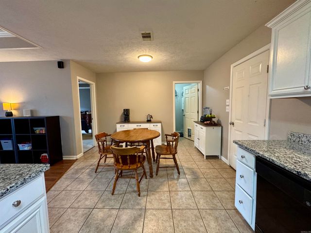 1605 Duke Street, Conway, AR 72032