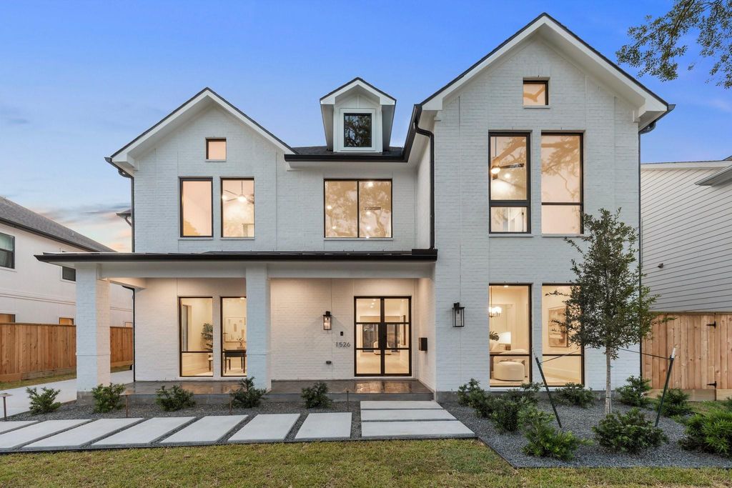 1526 Wakefield Drive, Houston, TX 77018