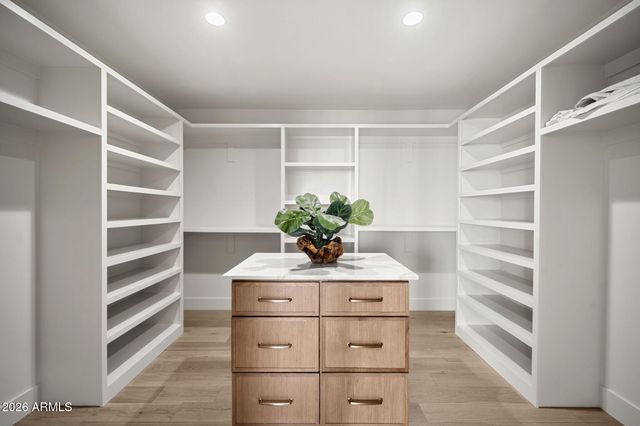 4512 N 38TH Street, Phoenix, AZ 85018