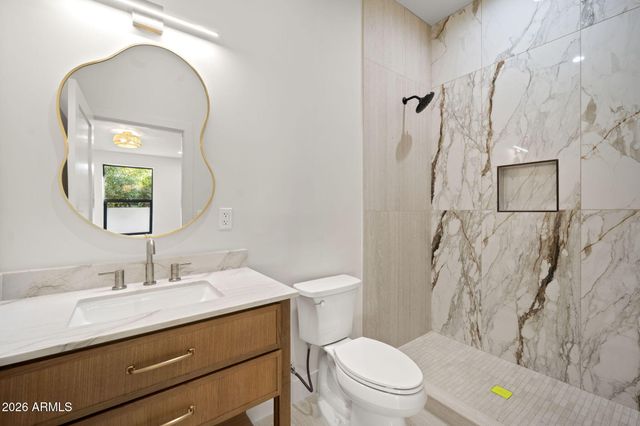 4512 N 38TH Street, Phoenix, AZ 85018