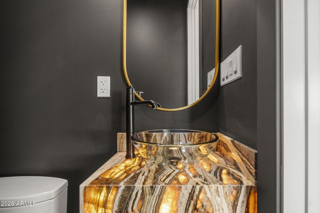 4512 N 38TH Street, Phoenix, AZ 85018