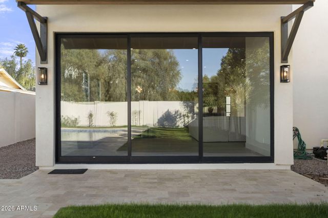 4512 N 38TH Street, Phoenix, AZ 85018