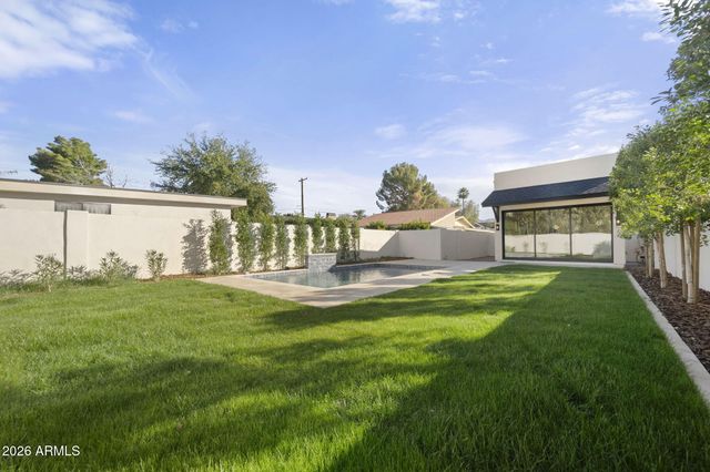 4512 N 38TH Street, Phoenix, AZ 85018