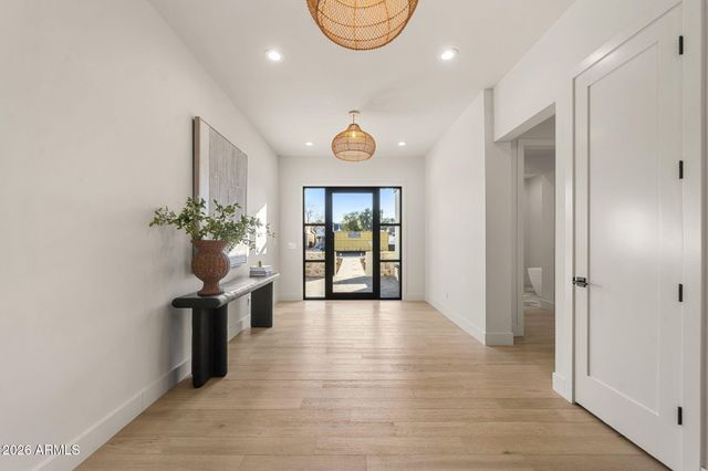 4512 N 38TH Street, Phoenix, AZ 85018