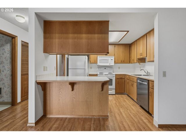 16190 Sw 130TH Ter 15, Tigard, OR 97224