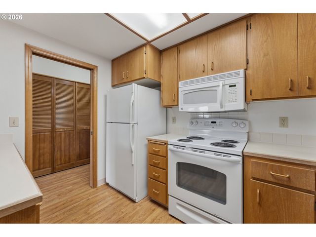 16190 Sw 130TH Ter 15, Tigard, OR 97224