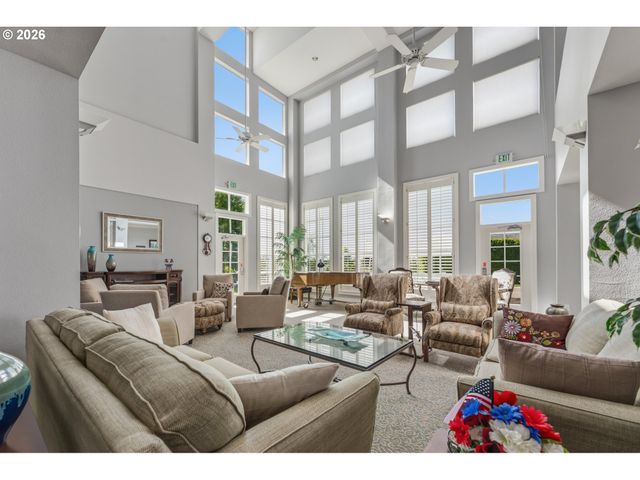 16190 Sw 130TH Ter 15, Tigard, OR 97224