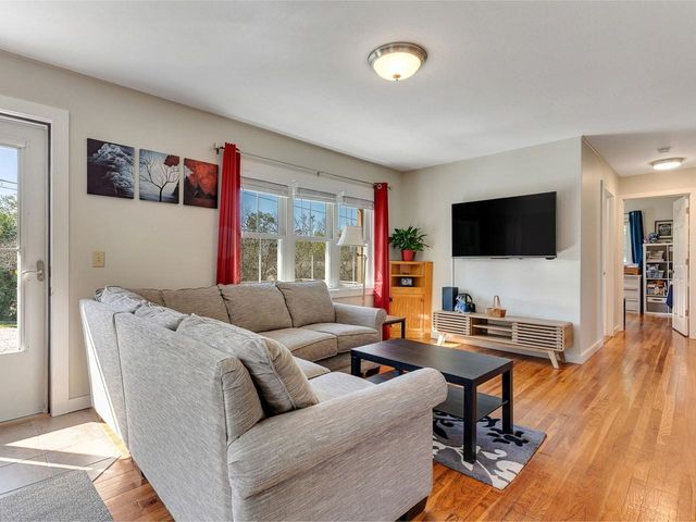 5 Duane Court, Middlebury, VT 05753